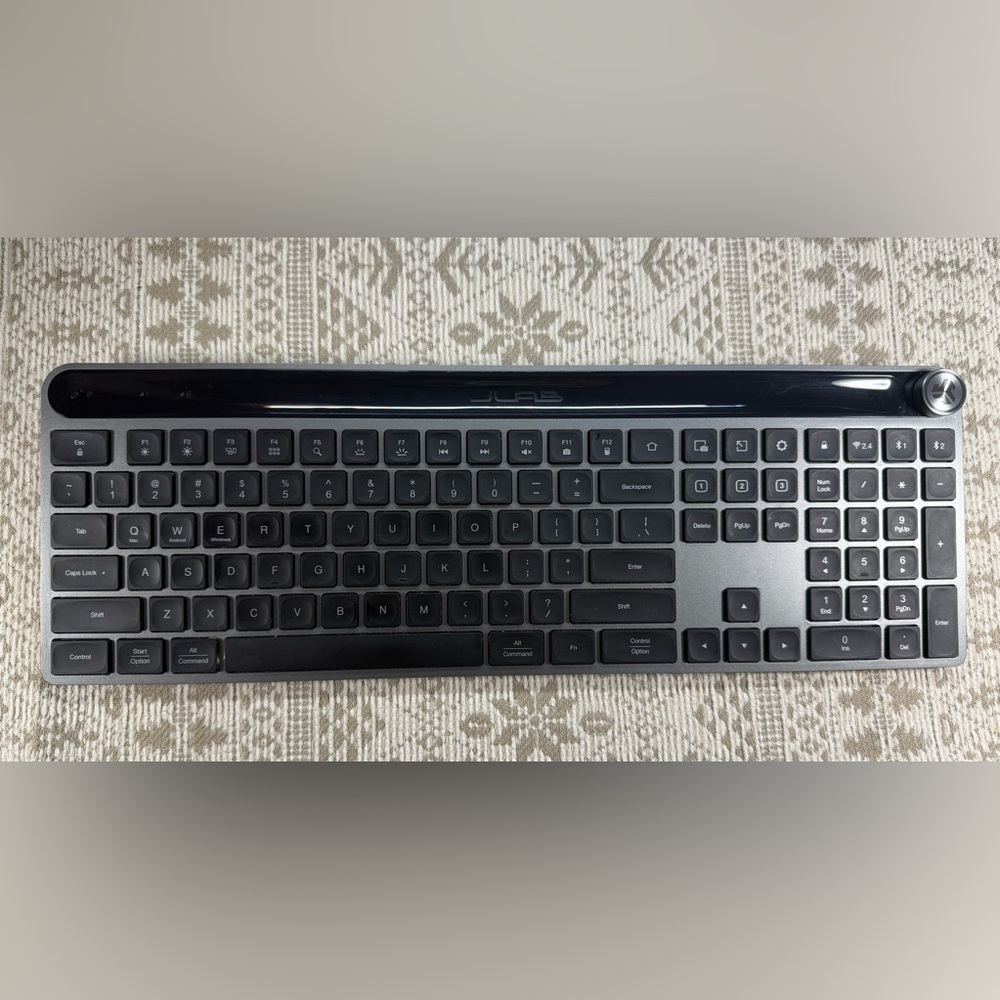 JLab Epic Keys Wireless Keyboard , Black, Multi-Device, 2.4G/BLUETOOTH.Tested.